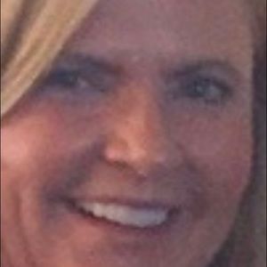 Meet your Posher, Debra